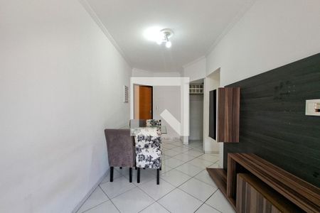 Sala de apartamento para alugar com 2 quartos, 75m² em Guilhermina, Praia Grande