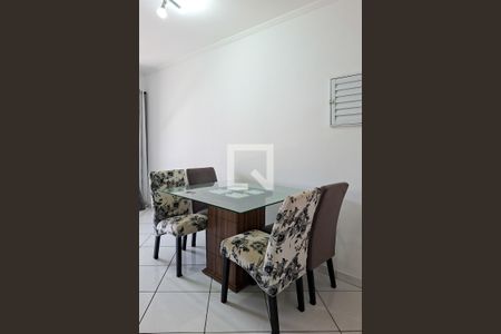 Sala de apartamento para alugar com 2 quartos, 75m² em Guilhermina, Praia Grande