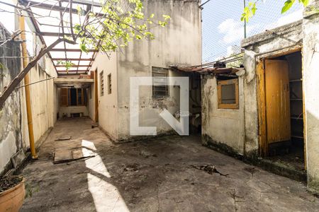 Casa à venda com 157m², 2 quartos e 1 vaga Casa à venda com 157m², 2 quartos e 1 vagaQuintal