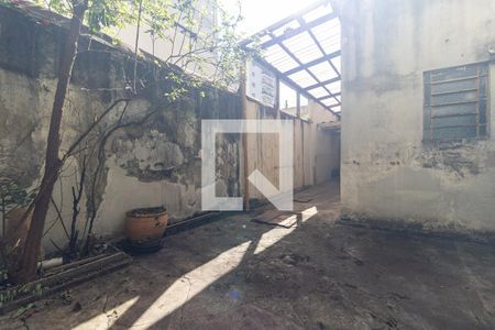 Casa à venda com 157m², 2 quartos e 1 vaga Casa à venda com 157m², 2 quartos e 1 vagaQuintal