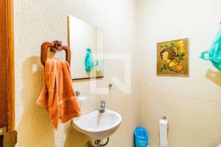 Casa à venda com 245m², 3 quartos e 3 vagasGaragem - Lavabo