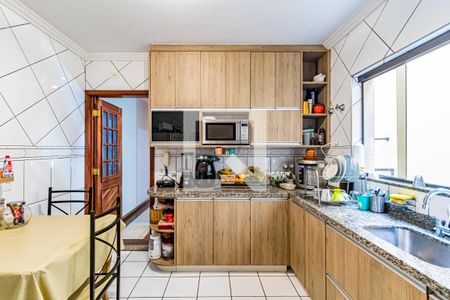 Casa à venda com 245m², 3 quartos e 3 vagasCozinha