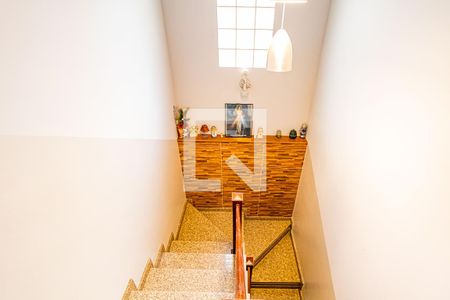 Casa à venda com 245m², 3 quartos e 3 vagasEscada