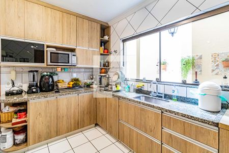 Casa à venda com 245m², 3 quartos e 3 vagasCozinha