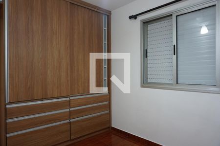 Quarto 2 de apartamento para alugar com 3 quartos, 70m² em Jardim Luísa, São Paulo