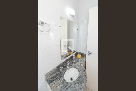 Casa à venda com 404m², 3 quartos e 5 vagas Casa à venda com 404m², 3 quartos e 5 vagasBanheiro da Suíte 2