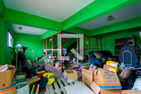 Casa à venda com 546m², 3 quartos e 6 vagasPorão