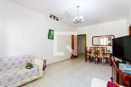 Sala de tv de casa à venda com 3 quartos, 546m² em Vila Valparaíso, Santo André