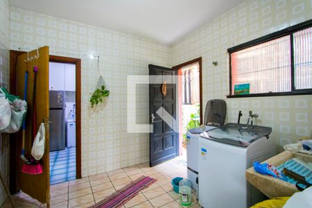 Casa à venda com 546m², 3 quartos e 6 vagasÁrea de serviço