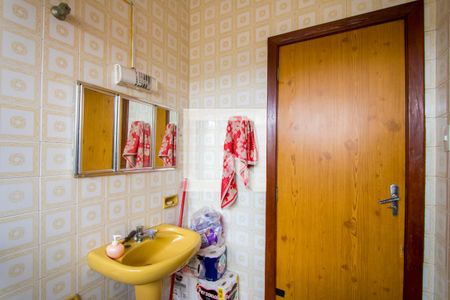 Casa à venda com 546m², 3 quartos e 6 vagasBanheiro do quarto 1