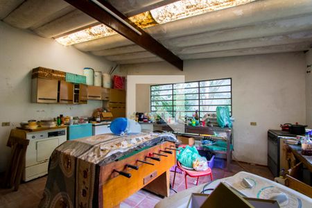 Casa à venda com 546m², 3 quartos e 6 vagasSalão