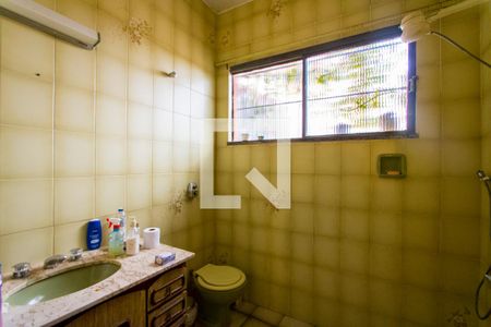 Casa à venda com 546m², 3 quartos e 6 vagasBanheiro social