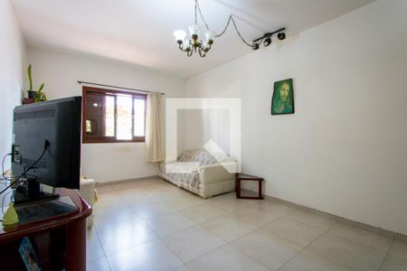 Sala de tv de casa à venda com 3 quartos, 546m² em Vila Valparaíso, Santo André