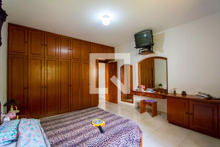 Casa à venda com 546m², 3 quartos e 6 vagasQuarto 1 - Suíte