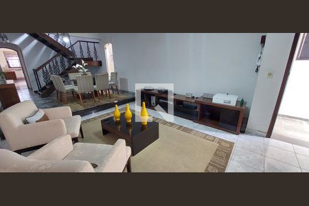 Sala de casa à venda com 4 quartos, 294m² em Utinga, Santo André