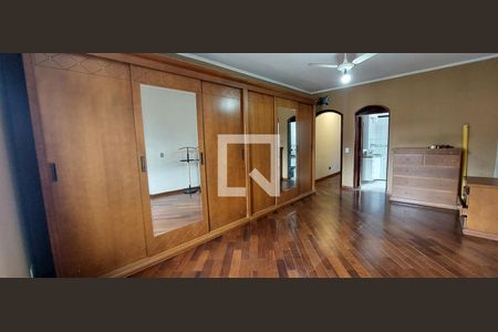 Quarto 1 suíte de casa à venda com 4 quartos, 294m² em Utinga, Santo André
