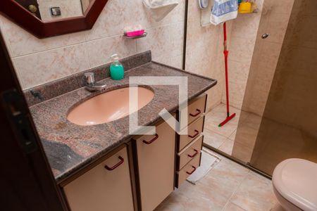 Casa à venda com 175m², 3 quartos e 4 vagasBanheiro