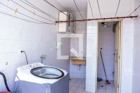 Casa à venda com 175m², 3 quartos e 4 vagasÁrea de Serviço