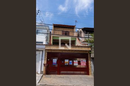 Casa à venda com 175m², 3 quartos e 4 vagasFachada