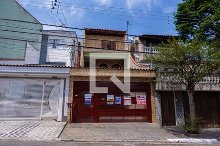 Casa à venda com 175m², 3 quartos e 4 vagasFachada