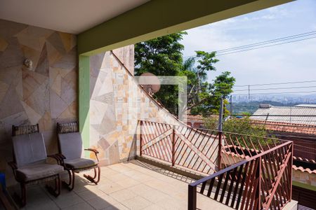 Casa à venda com 175m², 3 quartos e 4 vagasCobertura