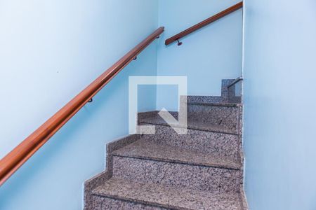 Casa à venda com 175m², 3 quartos e 4 vagasEscada