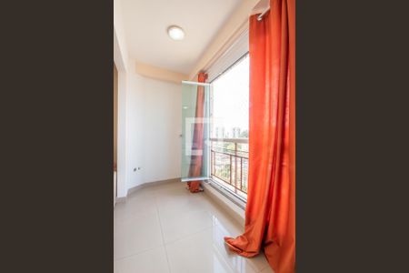 Sacada de apartamento à venda com 3 quartos, 69m² em Jaguaribe, Osasco