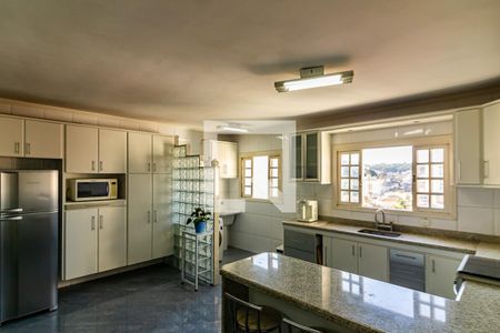 Casa para alugar com 380m², 4 quartos e 7 vagasCozinha