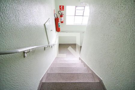 Apartamento à venda com 55m², 2 quartos e sem vagaEscada