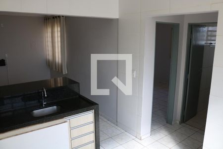 Cozinha de apartamento à venda com 2 quartos, 53m² em Jardim Goiás, Goiânia