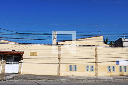 Casa de condomínio à venda com 65m², 2 quartos e 1 vagaFachada