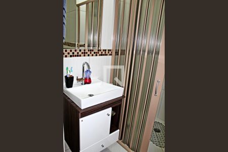Casa de condomínio à venda com 65m², 2 quartos e 1 vagaBanheiro Corredor