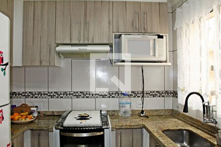 Casa de condomínio à venda com 65m², 2 quartos e 1 vagaCozinha