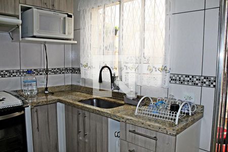 Casa de condomínio à venda com 65m², 2 quartos e 1 vagaCozinha