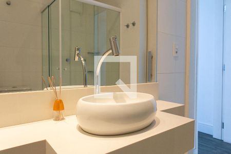 Casa à venda com 170m², 3 quartos e 2 vagas Casa à venda com 170m², 3 quartos e 2 vagasBanheiro da Suíte