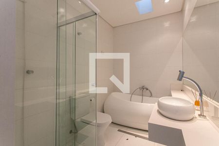 Casa à venda com 170m², 3 quartos e 2 vagas Casa à venda com 170m², 3 quartos e 2 vagasBanheiro da Suíte