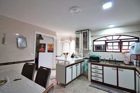 Casa à venda com 158m², 3 quartos e 2 vagasCozinha