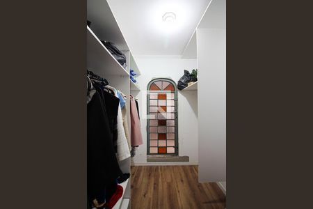 Closet do Quarto 1 - Suíte de casa à venda com 3 quartos, 158m² em Jardim Maria Adelaide, São Bernardo do Campo