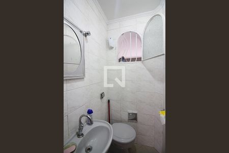 Casa à venda com 158m², 3 quartos e 2 vagasLavabo