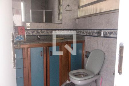 Apartamento para alugar com 107m², 3 quartos e sem vagaBanheiro