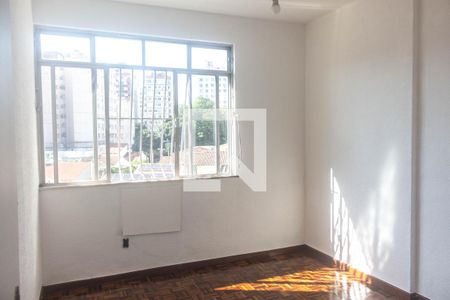 Apartamento para alugar com 107m², 3 quartos e sem vagaQuarto 2