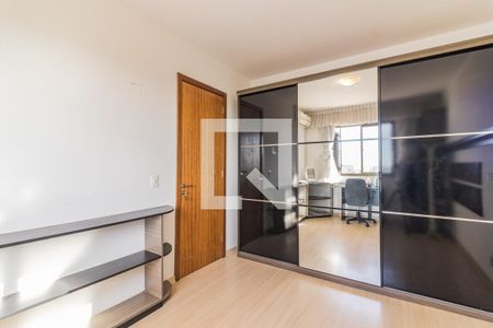 Apartamento à venda com 62m², 2 quartos e 2 vagasQuarto 2