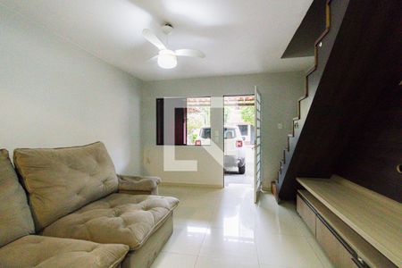 Casa de condomínio para alugar com 90m², 2 quartos e 1 vaga Casa de condomínio para alugar com 90m², 2 quartos e 1 vagaSala