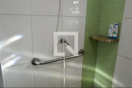 Casa à venda com 362m², 3 quartos e 3 vagas Casa à venda com 362m², 3 quartos e 3 vagasBanheiro