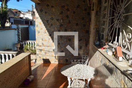 Casa à venda com 362m², 3 quartos e 3 vagas Casa à venda com 362m², 3 quartos e 3 vagasVaranda