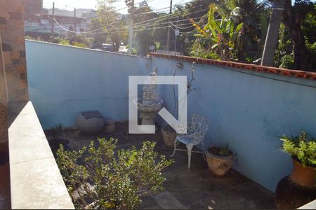 Casa à venda com 362m², 3 quartos e 3 vagas Casa à venda com 362m², 3 quartos e 3 vagasQuintal