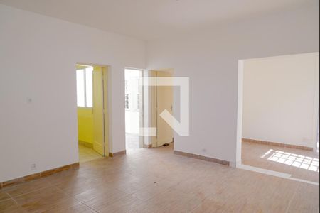 Sala de casa à venda com 5 quartos, 160m² em Vila Mariana, São Paulo