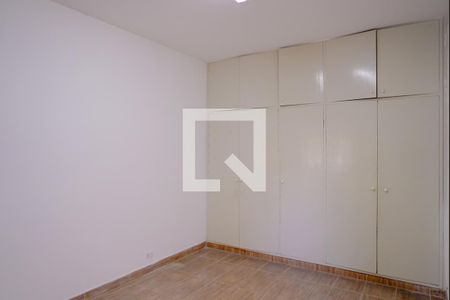 Casa à venda com 160m², 5 quartos e 2 vagasQuarto 2