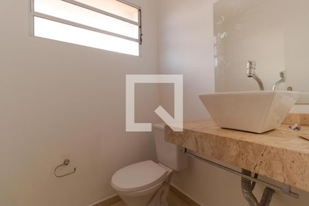 Lavabo de casa de condomínio para alugar com 3 quartos, 110m² em Jardim do Sol, Campinas