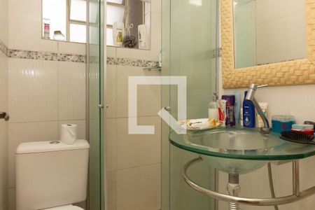 Banheiro de apartamento à venda com 1 quarto, 33m² em Bela Vista, Porto Alegre